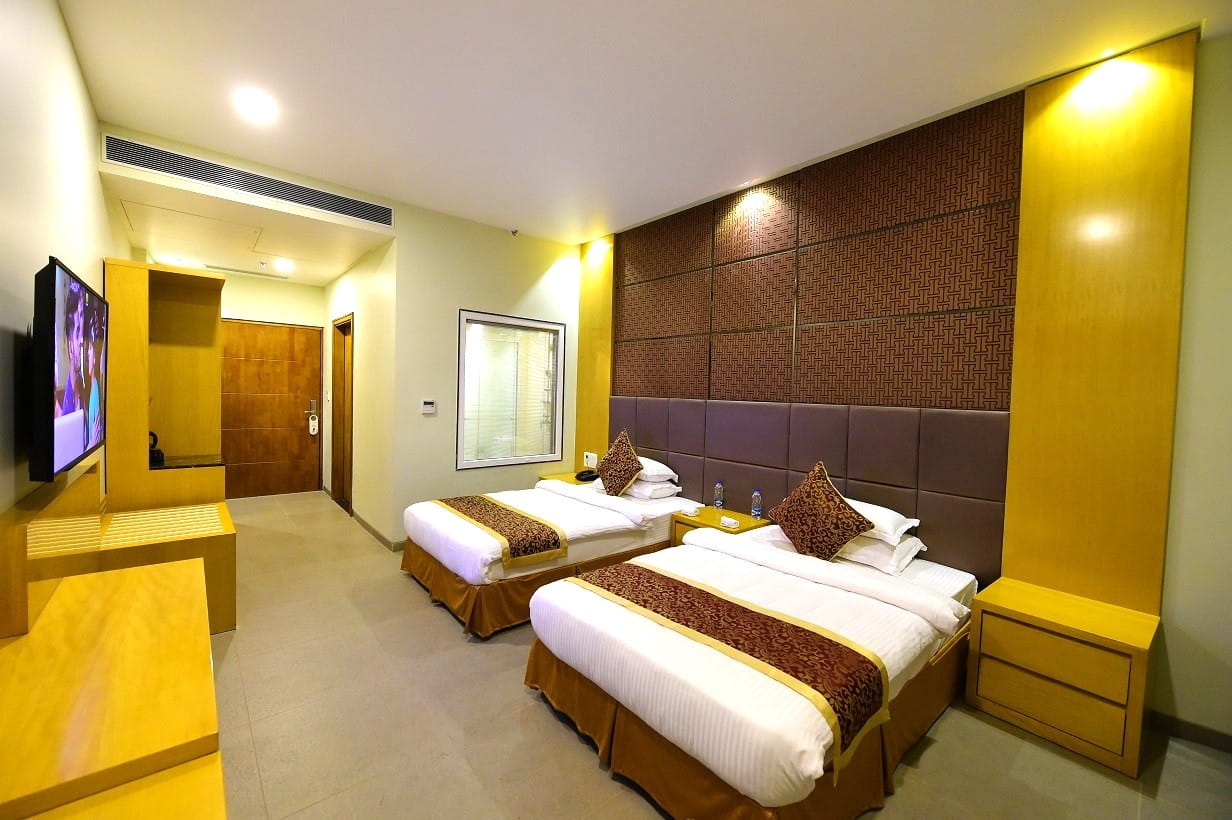 Hotel booking for family vacation in Anand, Gujarat